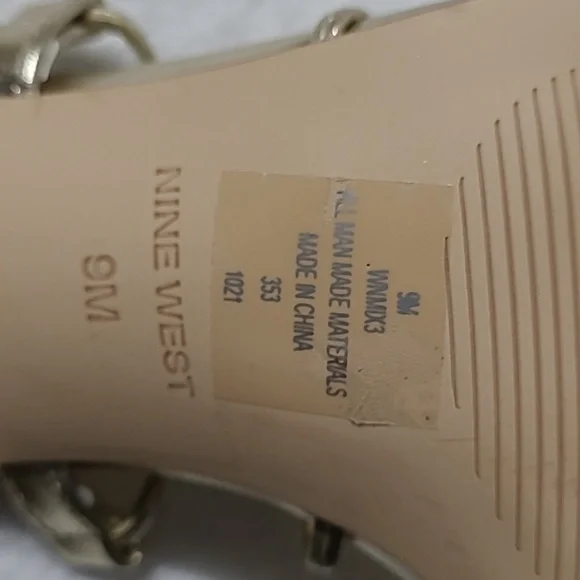 Nine West Women's Gold Shoe - Picture 5 of 8